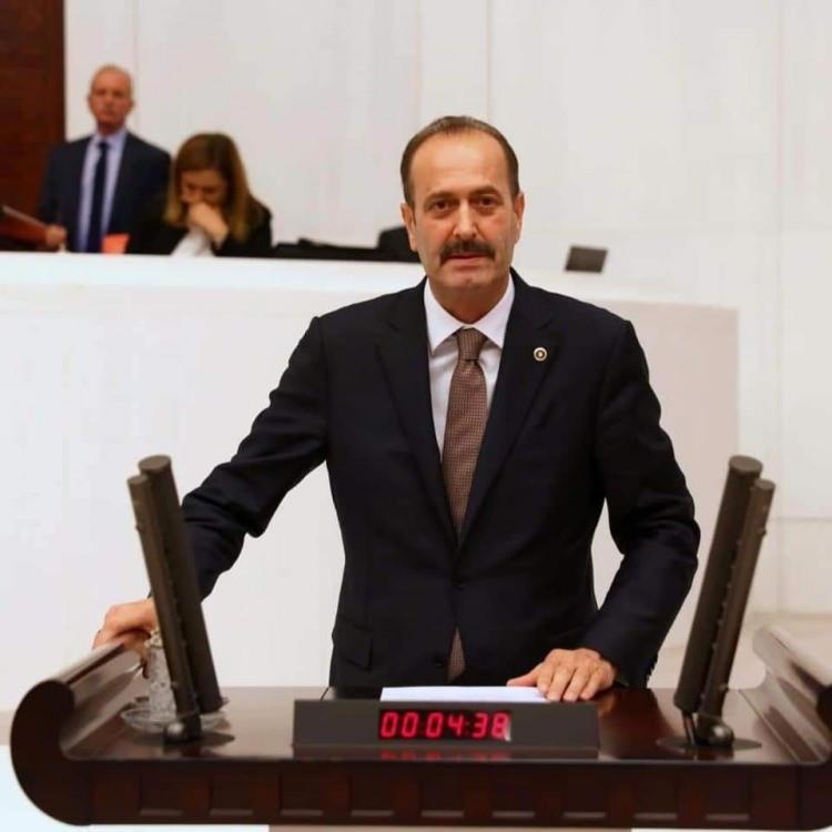 <p>Genel Sekreter Yardımcısı Tamer Osmanağaoğlu.</p>
<p> </p>