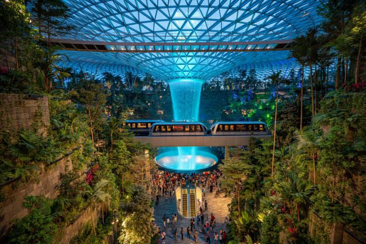 <p>2. Singapore Changi Havalimanı</p>

