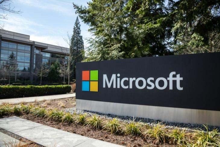 <p><strong>Microsoft ise tam 47 yıl sonra 3 trilyon bandına ulaştı.</strong></p>
