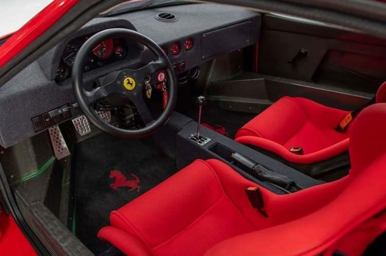 <p>1990 Ferrari F40</p>
