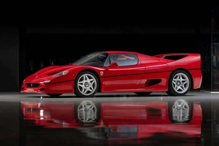 <p>1996 Ferrari F50</p>
<p> </p>
<p>Bir diğer Ferrari 349 örneği bulunan F50 modeli. </p>