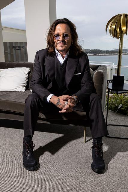 <p>İtalyan Corriere delle Sera Gazetesi'ne göre Johnny Depp, sanatçı Amedeo Modigliani hakkındaki biyografi fimini çekerken Torino'daki Crovero Dağı'nın tepelerinde bulunan kaleyi gezdi.</p>
<p> </p>