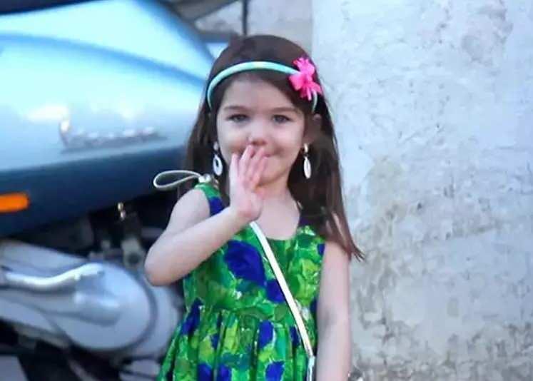 <p>Suri Cruise, kameralardan ve magazinden uzakta, kendi halinde bir hayat sürüyordu.</p>
