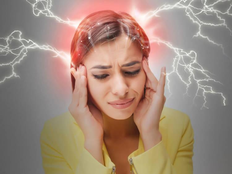 <p>Migreni olanlar hangi besinlerden uzak durmalıdır? Migren ağrısını ne tetikler?</p>

