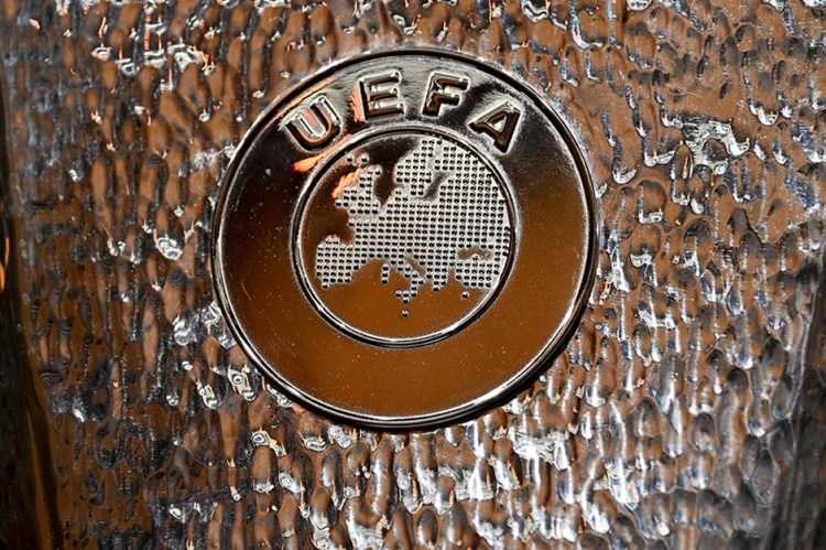 <p>Böylece 2025/26 sezonu Trendyol Süper Lig şampiyonu, UEFA Şampiyonlar Ligi'ne doğrudan gidebilecek. </p>