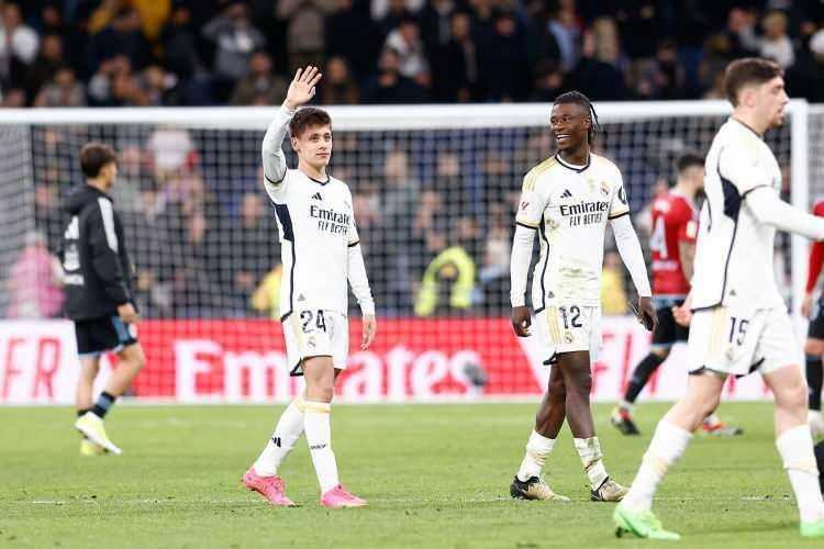 <p><strong>MILAN ARDA'YA SICAK BAKIYOR </strong><br />
<br />
Arda Güler'in bu sezon Real Madrid'de az şans bulması üç kulübün ilgisini çekerken; AC Milan'ın orta sahasını güçlendirmek için bu noktada Arda Güler'i renklerine bağlamaya hazır olduğu öne sürülüyor.</p>