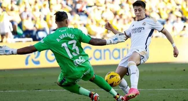<p>Leverkusen'in kısa süre içinde Arda Güler'i kiralamak için Real Madrid'in kapısını çalması bekleniyor.</p>