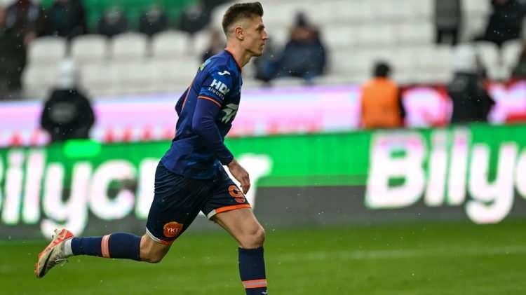 <p>Krzysztof Piatek - Başakşehir</p>
<p>29 maç - 13 gol</p>