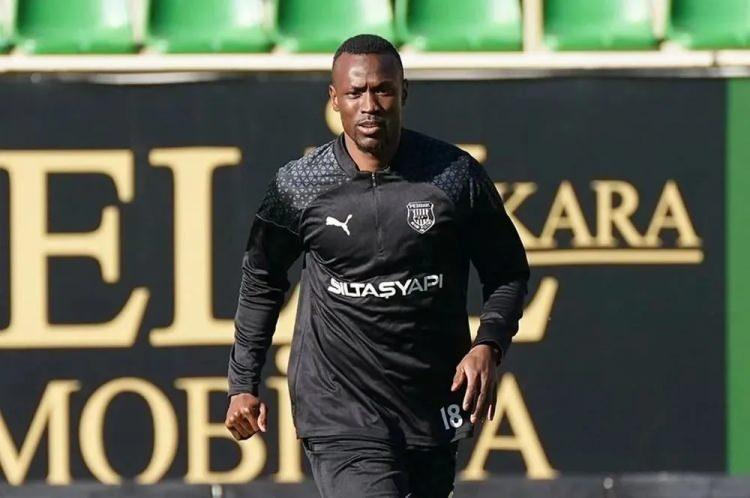 <p>Mame Thiam - Kayserispor & Pendikspor</p>
<p>31 maç - 15 gol</p>
