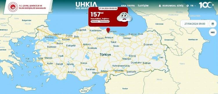 <p>Ortalama 2 bin 500 kilometre uzaklıktaki Kuzey Afrika’dan gelen çöl tozları, Karadeniz'in en gözde şehri Samsun'da hayatı olumsuz etkiledi. </p>

<p> </p>
