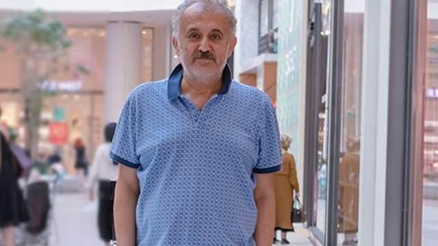 <p>20 gün önce Bodrum'da beyin kanaması geçirdiğini belirten 62 yaşındaki Faik Öztürk, bu nedenle vücudunun sol tarafında felç meydana geldiğini anlattı.</p>
