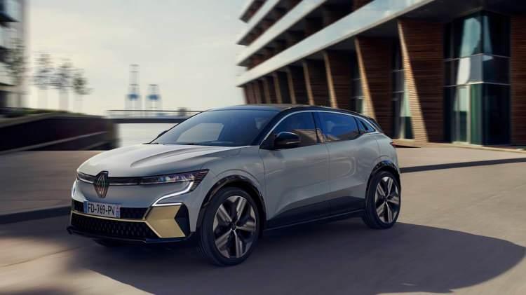 <p><strong><span style="color:#B22222">4) RENAULT MEGANE </span> | 6 BIN 581</strong></p>