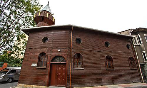 <p><strong><em>Eyüpsultan Arpacı Hayrettin Camii </em></strong></p>

<p><strong><em>Fatih Beyazıd-ı Cedid Camii </em></strong></p>

<p> </p>
