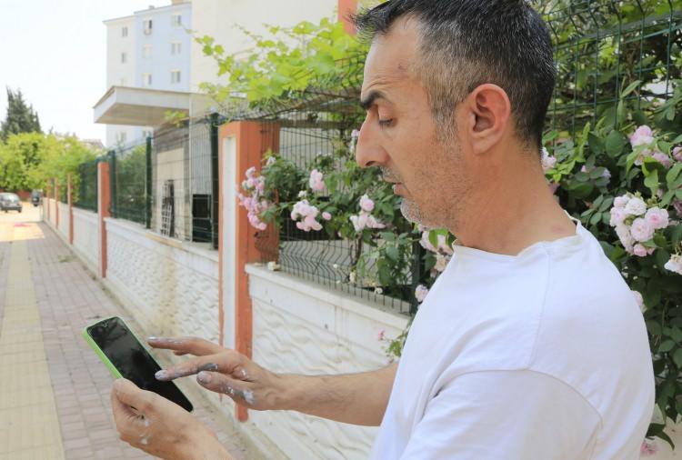 <div>Antalya'da sanayide araç boyacılığı ile uğraşan 2 çocuk babası Cumali Orhan (40), internetten 105 bin TL’den satışa konulan kazalı bir aracı satın almak için A.S. ile iletişime geçti.</div>

<div> </div>
