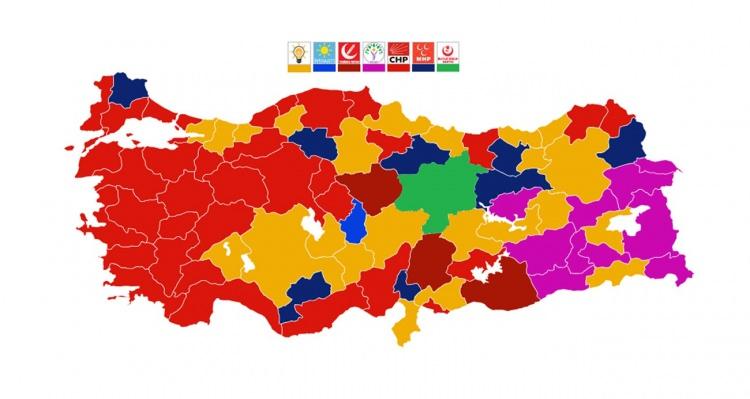 <p><strong>CHP'nin daha iyi çalışması: %1.5</strong></p>
<p> </p>