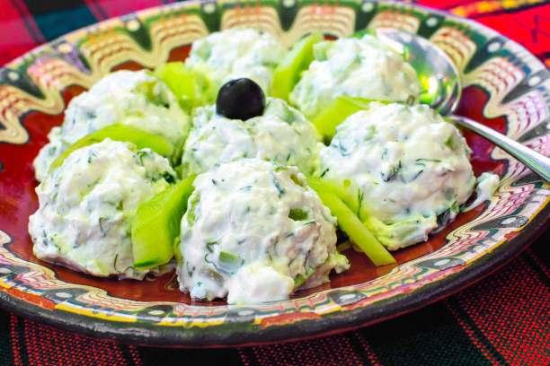 <p>17. Snezhanka salata (Bulgaristan)</p>