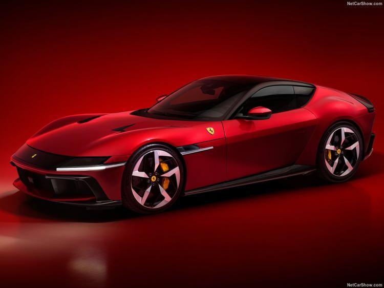 <p>Ferrari tarafından yapılan açıklamaya göre 12Cilindri, 423 bin dolardan başlayan fiyatlarla satın alınabilecek.<br />
<br />
Üstü açık Spider versiyon için başlangıç fiyatı ise 466 bin dolar olarak açıklandı.</p>
