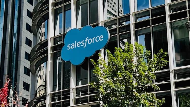 <p><strong><span style="color:#B22222">SAFESFORCE</span> | 700 ÇALIŞAN</strong></p>
<p> </p>
<p>Yazılım şirketi Salesforce'un, 700 çalışanını işten çıkardığı bildirildi. Robot süpürge üreticisi iRobot da 350 çalışanının işine son verdi.</p>