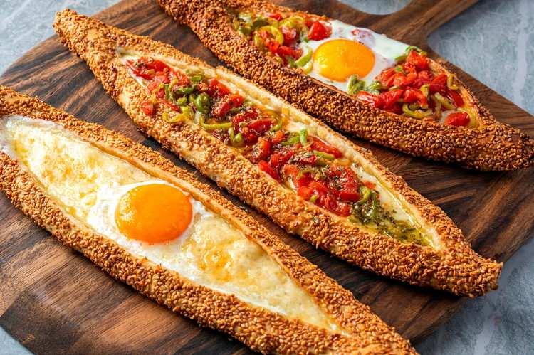 <p>Tunceli kebap yemeği tercih ederken; Bolu, Afyonkarahisar, Zonguldak, Amasya, Uşak, Aydın ve Bayburt pideyi tercih etti. </p>
