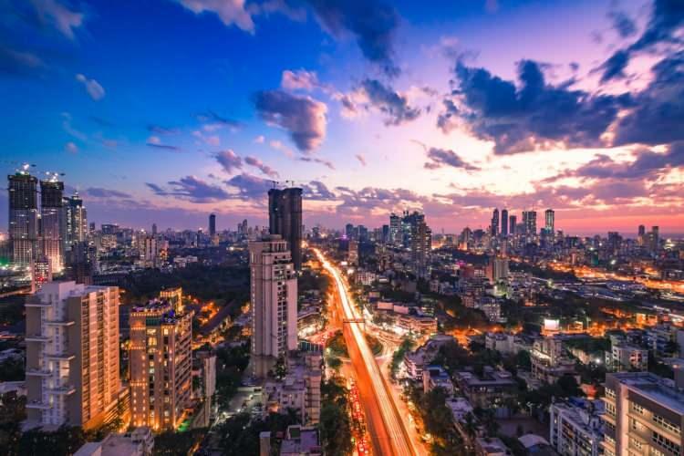 <p>4. MUMBAİ (Önceki Adıyla Bombay) - HİNDİSTAN</p>

<p>Toplam milyarder sayısı: 69 | Toplam net değer: 379 milyar dolar | En zengin sakin: Mukesh Ambani (116 milyar dolar)</p>
