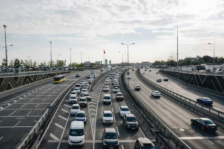 <p>Kadırgalar Caddesi, Bayıldım Caddesi ile Adil Baba Kavşak arası<br />
Ma&ccedil;ka Caddesi<br />
Teşvikiye Caddesi<br />
Abdi İpek&ccedil;i Caddesi<br />
Mim Kemal &Ouml;ke Caddesi<br />
Taşkışla Caddesi<br />
Kurtuluş Caddesi<br />
Bozkurt Caddesi<br />
Silahş&ouml;r Caddesi<br />
Avukat Caddesi<br />
&Ccedil;iftecevizler Caddesi<br />
Dar&uuml;laceze Caddesi</p>

