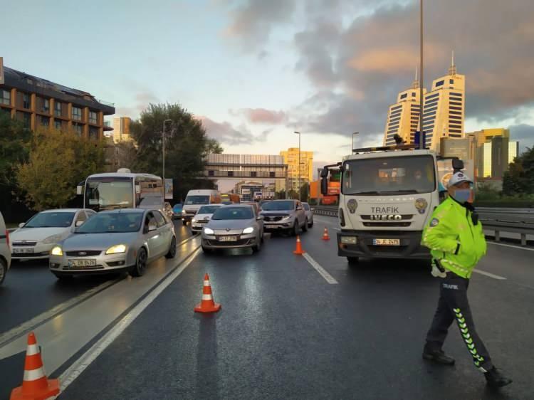 <p>Barbaros Bulvarı &Ccedil;ıkış istikameti<br />
&Ccedil;ırağan Caddesi<br />
Ortabah&ccedil;e Caddesi<br />
S&uuml;leyman Seba Caddesi<br />
Kadırgalar Caddesi Dolmabah&ccedil;e Işıklar ile Bayıldım Caddesi arası<br />
Bayıldım Caddesi<br />
Şair Nedim Caddesi<br />
N&uuml;shetiye Caddesi</p>
