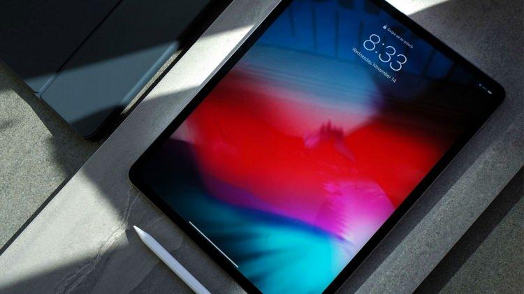 <p><strong>SÜRPRİZ İNDİRİM</strong></p>
<p>Apple, bugün düzenlenen Let Loose etkinliğinde tanıttığı iPad modellerinden sonra, 10.nesil iPad için fiyatı değiştirdi. </p>
<p>Apple’dan etkinlik sonrası bir zam beklenirken, aksine 10.nesil iPad’ler için firma, indirim uyguladı. </p>
<p> </p>