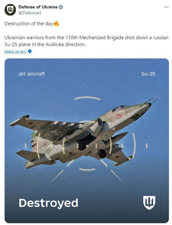 <p>Ukrayna Devlet Başkanı Volodimir Zelenski, Donetsk bölgesinde Ukrayna askerlerinin Rusya’ya ait Su-25 tipi savaş jetini düşürdüğünü duyurdu.</p>
