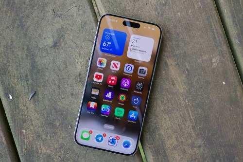<p><strong>1)  İPHONE 15 PRO MAX</strong></p>
