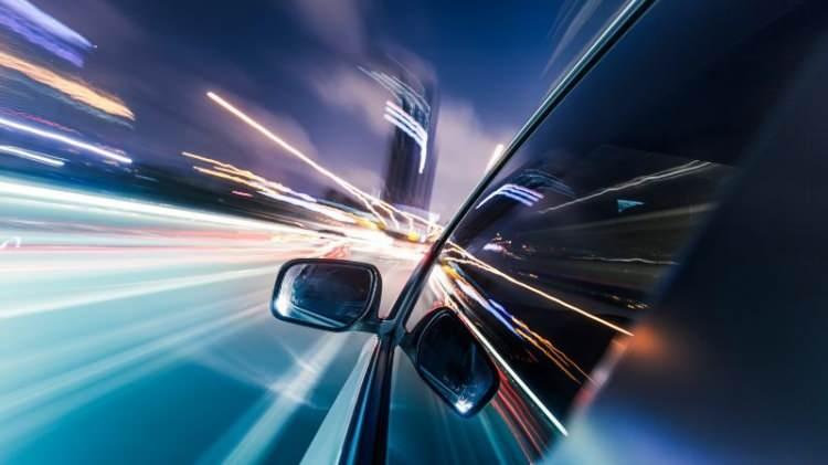 <p>The Drive, MotorTrend, Car and Driver, AutoBild, Motor Authority, Motor1, DragTimes vb. gibi kaynaklar 100 km'ye en kısa sürede ulaşabilen aracı açıkladı..</p>