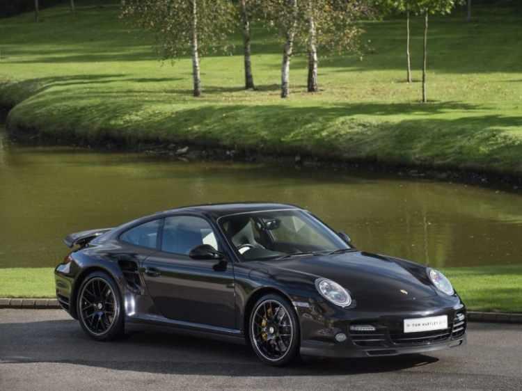 <p><strong><span style="color:#B22222">PORSCHE 911 TURBO S (997) </span> | 2.6 SANİYEDE</strong></p>