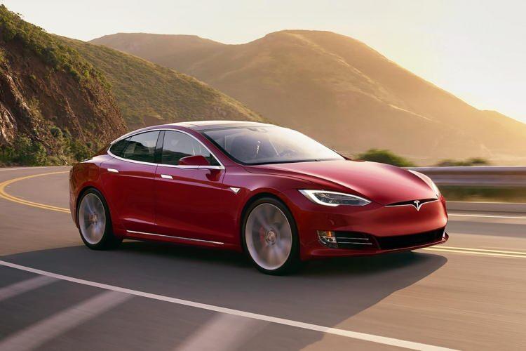 <p><strong><span style="color:#B22222">TESLA MODEL S PERFORMANCE W/LUDICROUS MODE</span> | 2.4 SANİYEDE</strong></p>