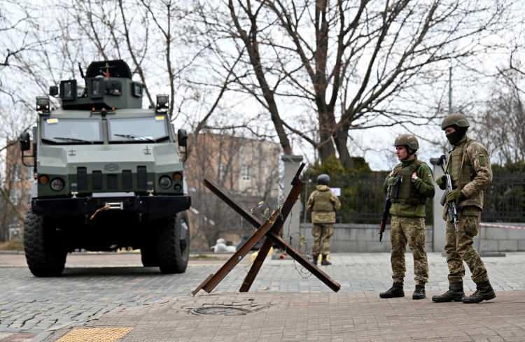 <p>Araştırma sonucunda ortaya çıkan listede, ülkelerin teknolojileri, askeri birim miktarları, mali durumları, lojistikleri, hareket kabiliyetleri ve coğrafi konumları gibi 60'tan fazla bireysel faktör ele alındı.</p>
