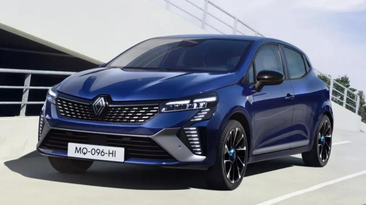 <p><strong>6 - RENAULT CLIO |</strong></p>
<p> </p>
<p>İlk kez 1990’da üretilen, ilk beş nesliyle dünya genelinde 16 milyon adetten fazla satan Renault’nun Clio modeli geçtiğimiz yılın sonunda altıncı jenerasyonuyla yollara çıktı. </p>