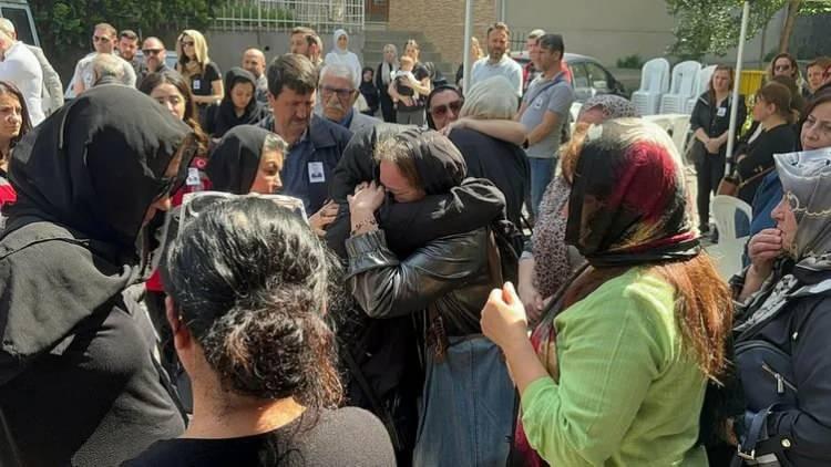<p>Cenaze helallik alındıktan sonra son yolculuğuna uğurlanmak üzere Eyüpsultan Camii'ne getirildi. İbrahim Oktugan, ikindinin namazının ardından kılınacak cenaze namazından sonra Pierre Loti'deki aile kabristanlığına defnedileceği belirtildi.</p>