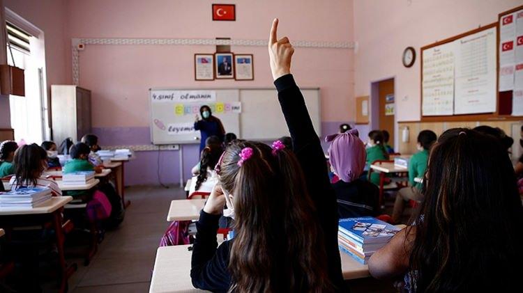 <p><strong>Raylı Sistemler Teknolojisi / Raylı Sistemler Elektrik-Elektronik 1 kontenjan: Taban puan 50</strong></p>
<p> </p>