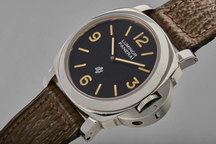 <p><strong>Stallone'un 'Günışığı' dizisinde taktığı Panerai Luminor saati, bugüne kadar halka arz edilen en önemli modern kol saati olarak değerlendiriliyor.</strong></p>
<p> </p>
