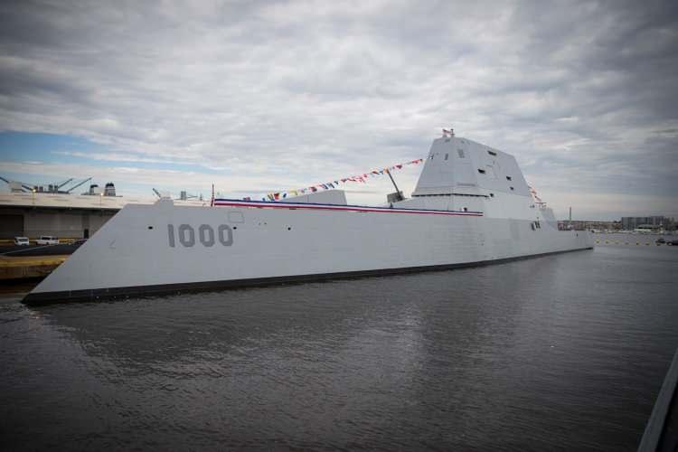 <p>Ancak balonlaşan bütçe ve performans eksiklikleri Zumwalt'a olan hevesi azalttı) öyle ki Donanma üç Zumwalt hariç tüm siparişleri iptal etti ve bunun yerine yaşlanan ancak uygun maliyetli Arleigh Burke sınıfı muhriplerine bağlı kaldı.</p>
