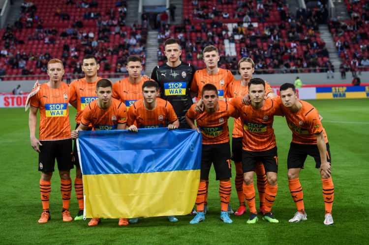 <p>SHAKHTAR DONETSK-UKRAYNA</p>