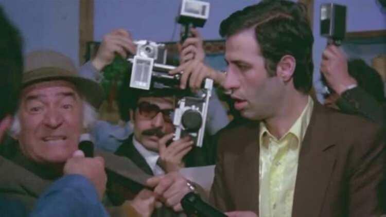 <p>Reklam sözleşmesi imzalanıp basın duyurusu yapılması sahnesinde eve gazeteci ve televizyoncular gelmiştir.</p>

<p> </p>
