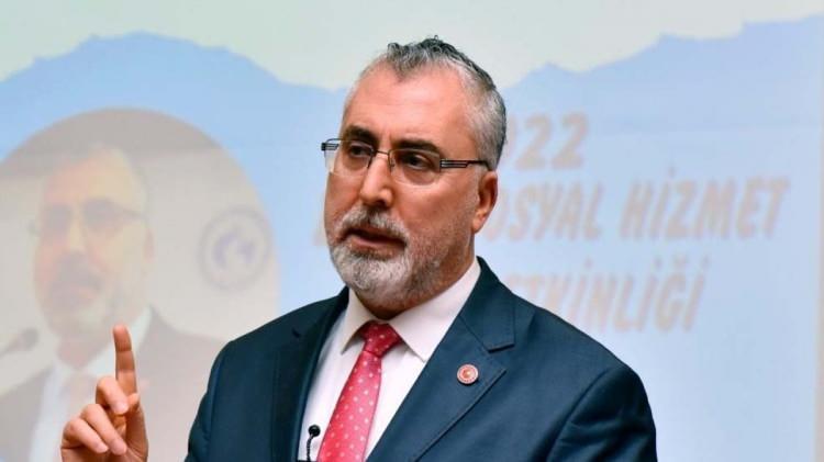 <p>PTTcell tarafından emeklilere özel Emekli Paketi oluşturuldu.</p>

<p>PTT Kargo'da emeklilere özel indirim sağlanacak.</p>

<p>TCDD'de yıl boyunca emekliler için ana hat trenlerinde yüzde 10 indirim sağlandı.</p>

<p>YÖK ile yapılan işbirliği kapsamında Kuşaklararası Dayanışma ve Aktif Yaşlanma temelli 3. Yaş Üniversitesi yaygınlaştırılacak.</p>

<p>Yerli ve milli ödeme sistemi olan Troy ile bankalarla yapılan protokol çerçevesinde emekli kartları aracılığıyla fatura ödemelerinde, eczane ve market harcamalarında belirlenen üst limit dahilinde, giyim mağazalarında indirimler tanımlanacak.</p>
