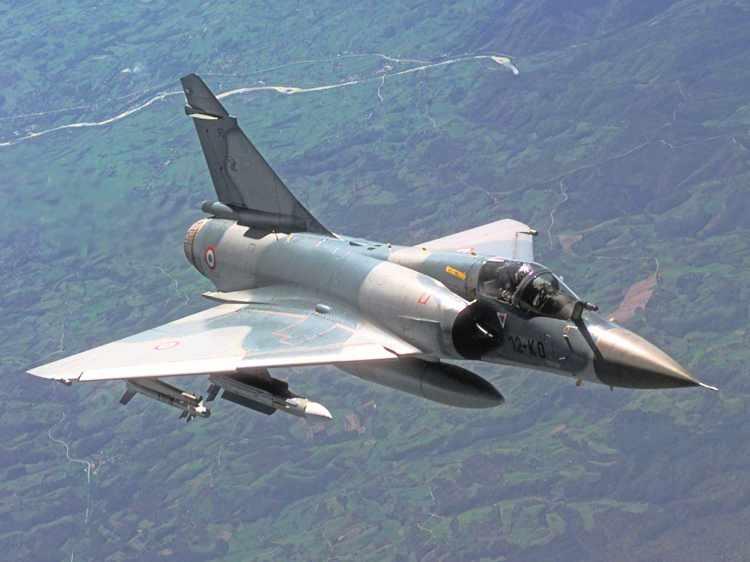 <p><span style="color:#B22222"><strong>DASSAULT MIRAGE 2000  |  FRANSA</strong></span></p>
