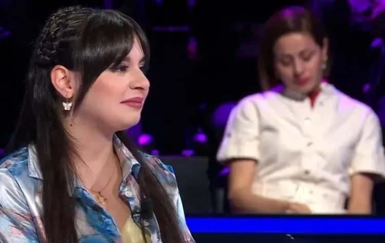 <p>ATV'nin Kim Milyoner Olmak İster Yarışmasına katılan ve 6 Şubat Kahramanmaraş merkezli depremlerinde sol bacağını kaybeden depremzede Aylin Karakuş (29), anlattıklarıyla herkesi duygulandırdı.</p>
