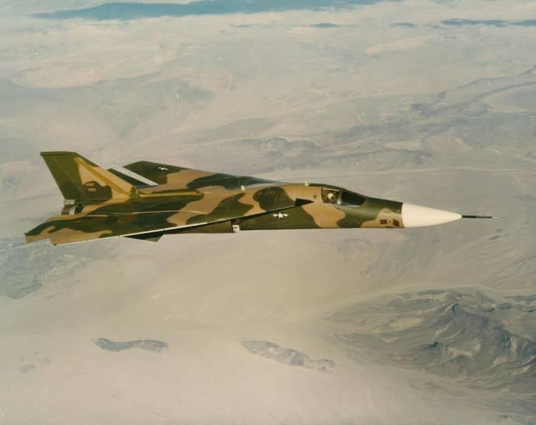 <p><span style="color:#B22222"><strong>F-111 AARDVARK  |  ABD</strong></span></p>
