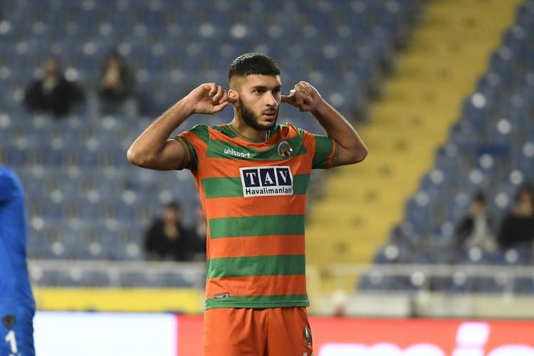 <p>* Oğuz Aydın - Alanyaspor<br />
<br />
* 12 gol</p>
