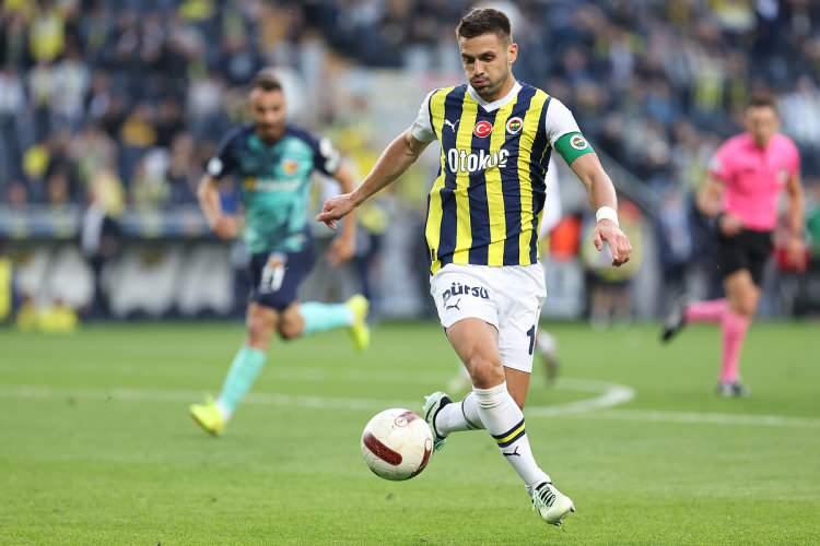 <p>** Dusan Tadic - Fenerbahçe<br />
<br />
** 13 asist</p>
