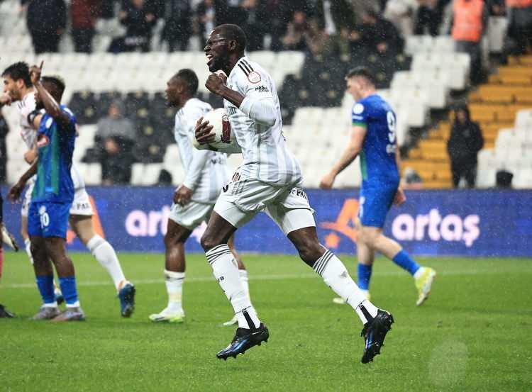 <p>*** Omar Colley - Beşiktaş<br />
<br />
*** 7 gol</p>
