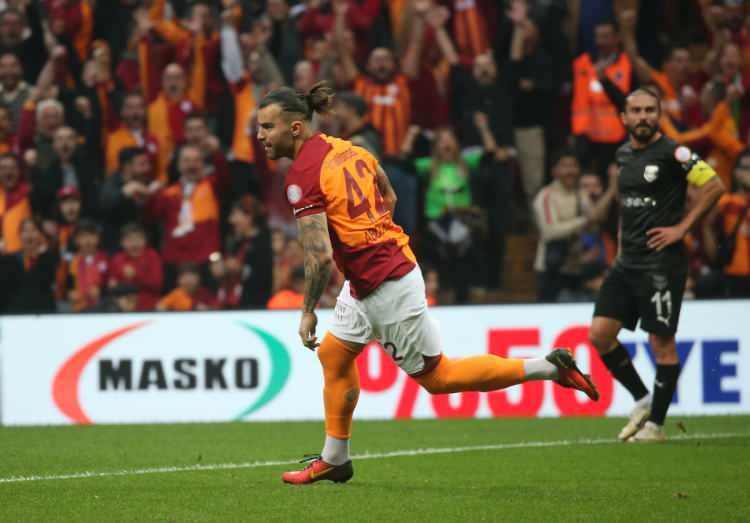 <p>*** Abdülkerim Bardakcı - Galatasaray<br />
<br />
<br />
*** 4 gol</p>
