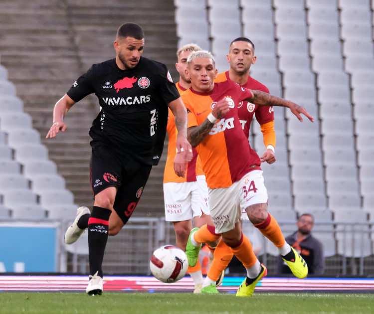<p>-- Galatasaray / %60</p>
