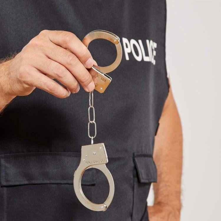 <p><strong>Polis kelepçesi</strong></p>

<p> </p>
